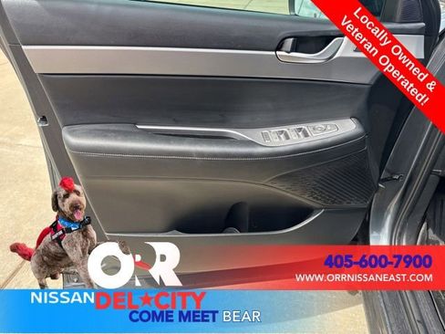 Used 2022 Hyundai Palisade SEL w/ 8P Bench Seat Package FWD image 15