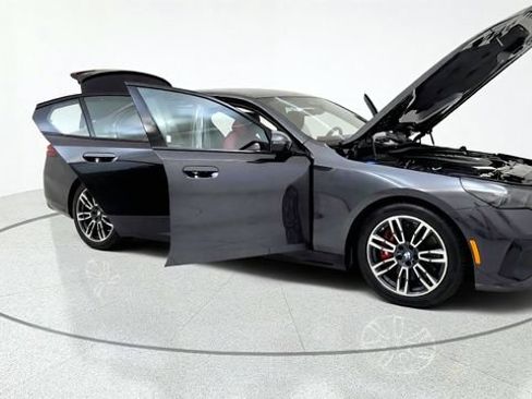 Used 2026 BMW 540i xDrive w/ Executive Package AWD/4WD image 11