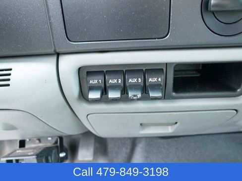 Used 2005 Ford F350 2WD Regular Cab DRW Super Duty image 19