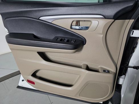 Used 2021 Honda Pilot EX image 33