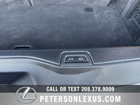 Used 2024 BMW X7 M60i w/ M Sport Professional Package image 23