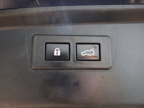 Used 2025 Subaru Outback Limited AWD/4WD image 16