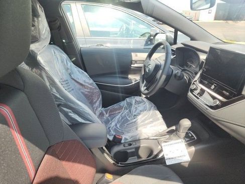 Used 2025 Toyota Corolla SE FWD image 12