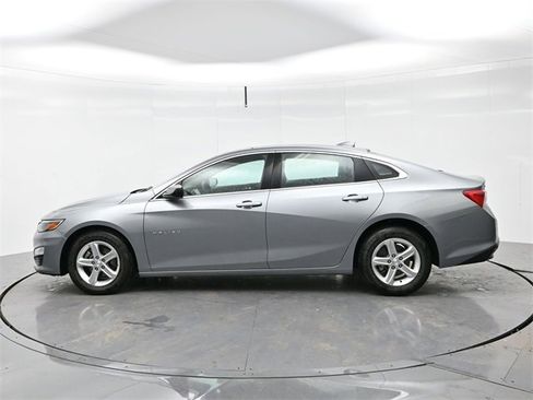 Used 2024 Chevrolet Malibu LT image 4