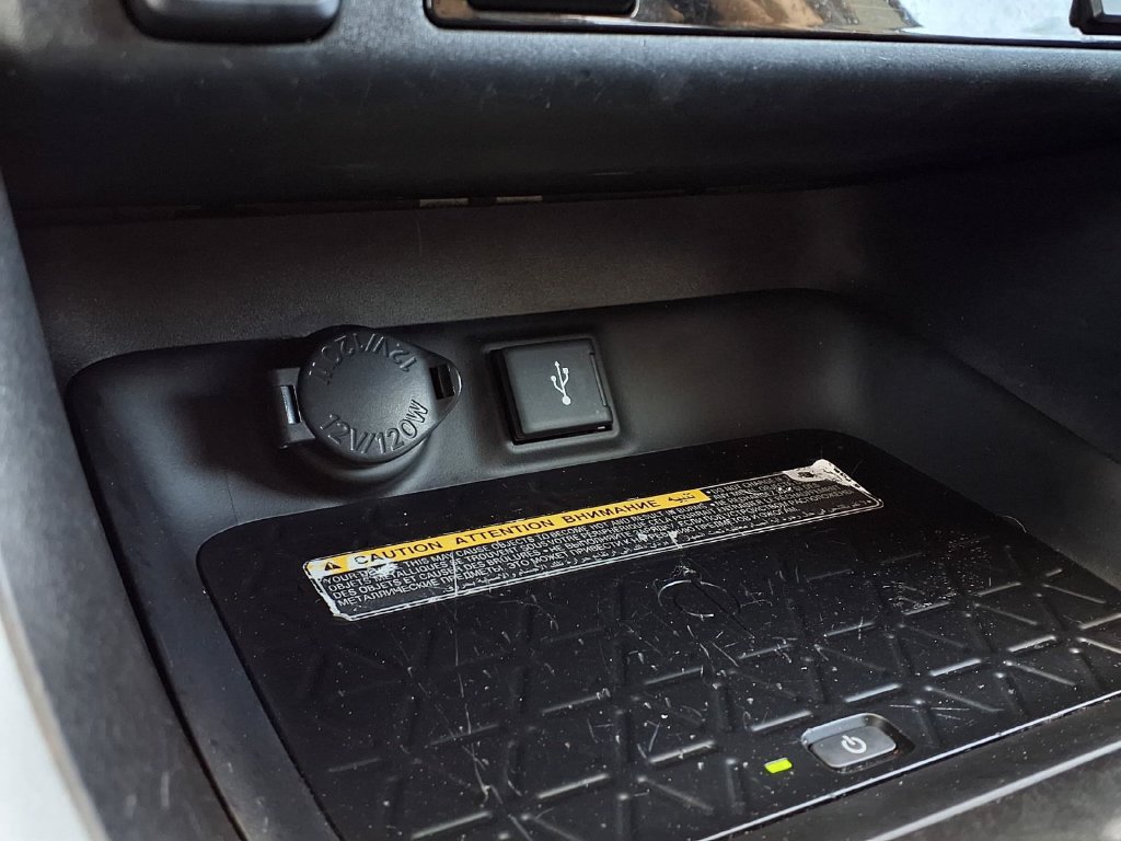 Certified 2021 Toyota RAV4 XLE Premium AWD/4WD image 11