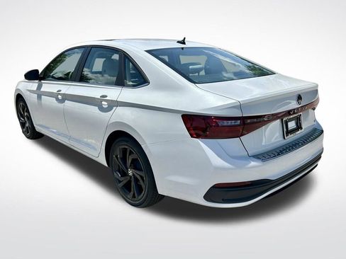 New 2026 Volkswagen Jetta SE FWD image 7