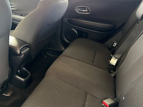Used 2018 Honda HR-V EX image 15