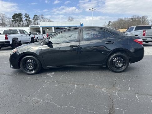Used 2015 Toyota Corolla LE image 5