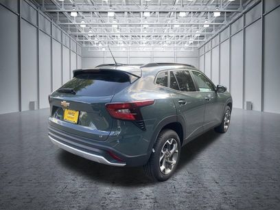 Used 2025 Chevrolet Trax LT w/ LT Convenience Package