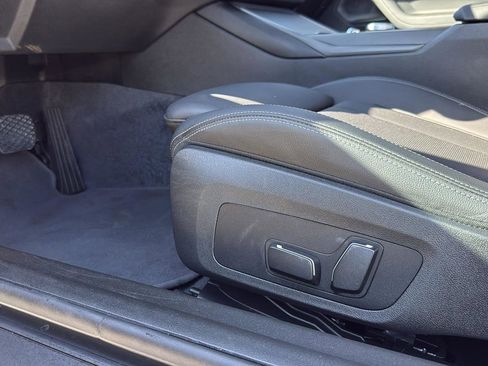 Used 2024 BMW 230i Coupe image 9