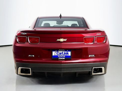 Used 2010 Chevrolet Camaro SS w/ LPO, Ground Effects Package RWD image 7