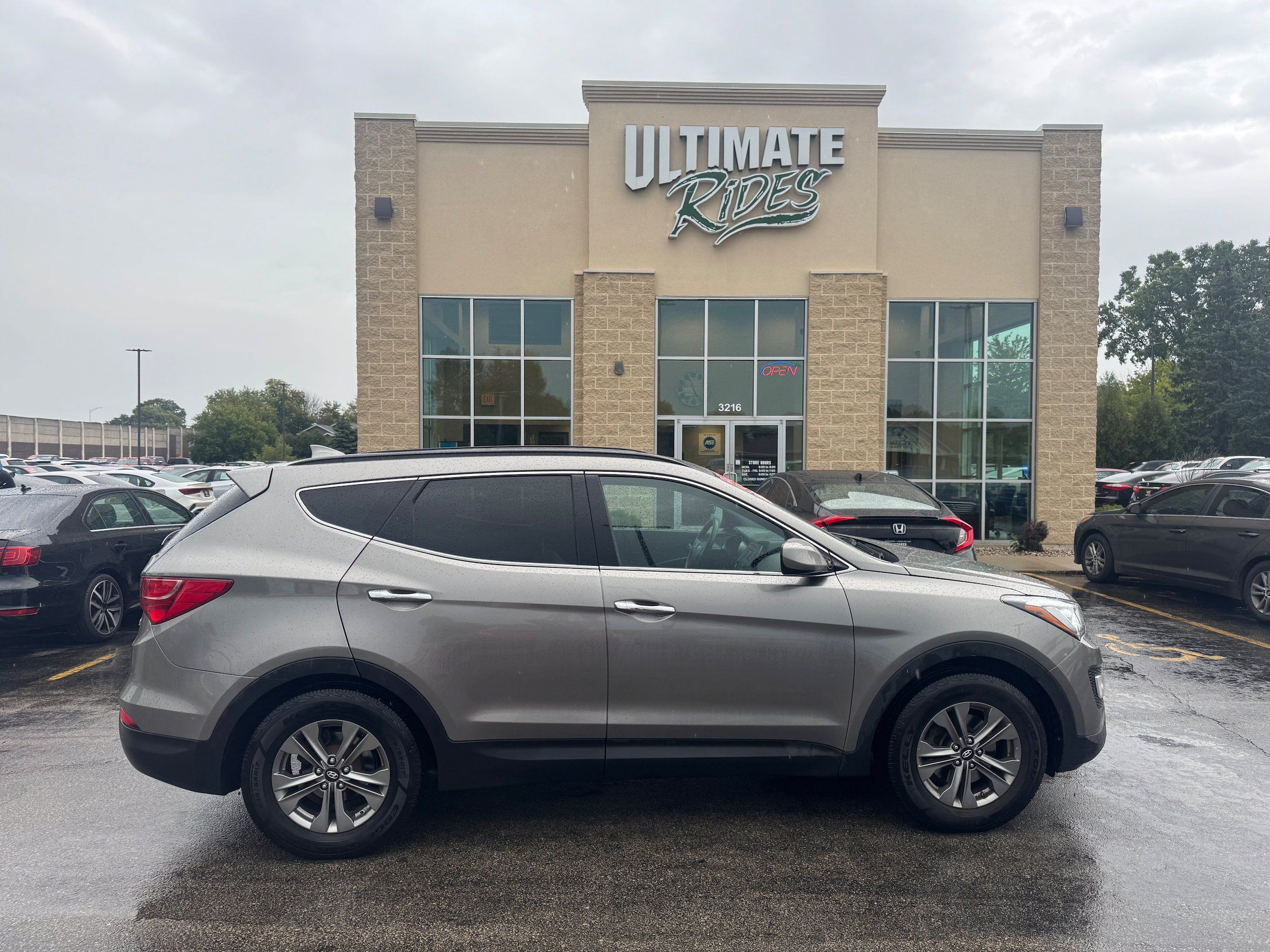 Used 2016 Hyundai Santa Fe Sport w/ Option Group 02 FWD image 1
