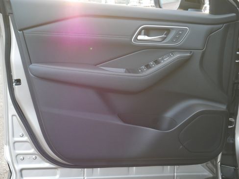 New 2026 Nissan Rogue Platinum w/ Platinum Premium Package image 36