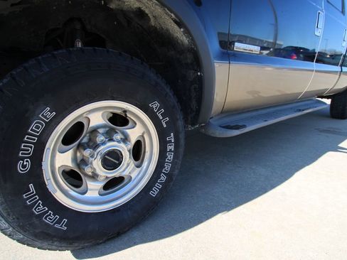 Used 2004 Ford F250 Lariat image 10