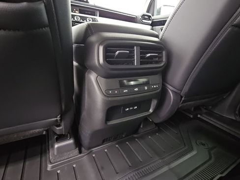 Used 2025 Honda Pilot EX-L image 31