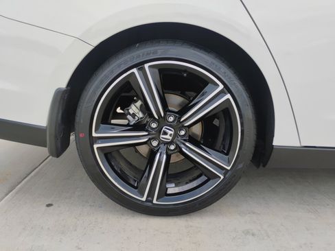 Certified 2025 Honda Accord Sport image 23