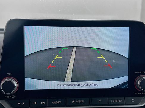 Used 2024 Nissan Sentra SV image 21