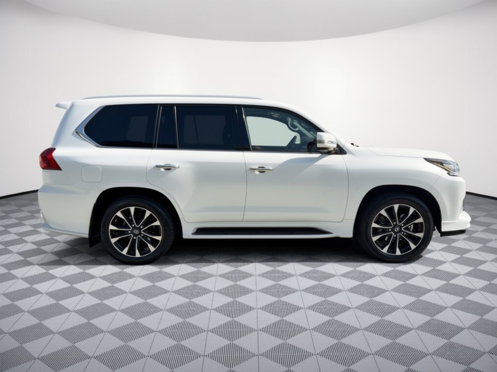 Used 2021 Lexus LX 570 4WD w/ Sport Package image 8