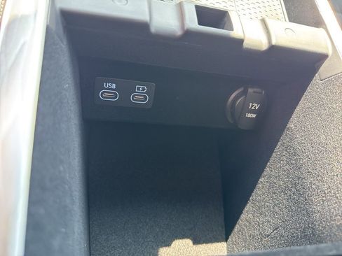 New 2026 Genesis Electrified GV70 image 26