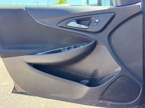 Used 2023 Chevrolet Malibu LT image 11