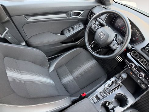 Used 2023 Honda Civic Sport image 15