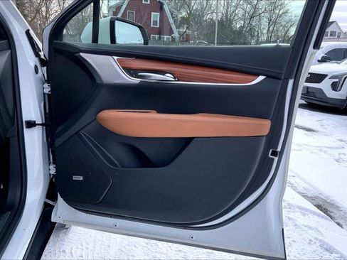 Used 2021 Cadillac XT5 Premium Luxury image 23