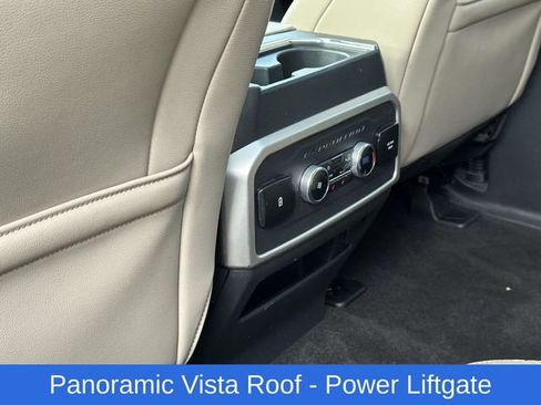 Used 2023 Ford Expedition Limited image 13