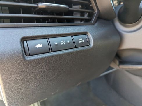 New 2025 Nissan Altima 2.5 SR image 16