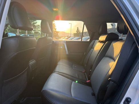 Used 2022 Toyota 4Runner SR5 Premium w/ Moonroof Package AWD/4WD image 20