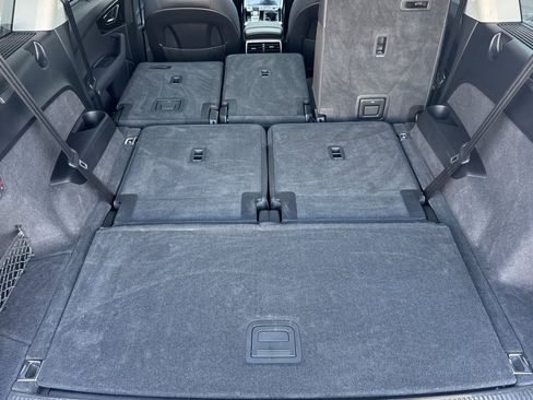 Used 2023 Audi Q7 3.0T Prestige image 15