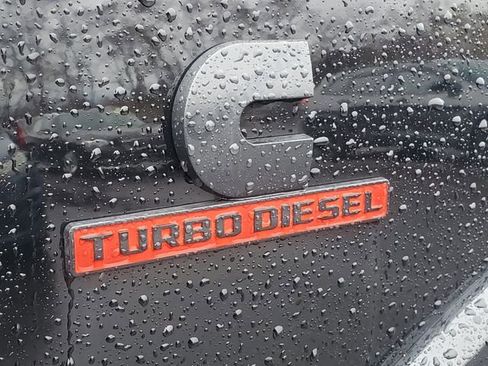 Used 2019 RAM 2500 Laramie image 9