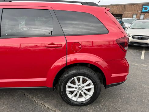 Used 2017 Dodge Journey SXT AWD/4WD image 46