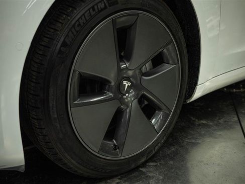 Used 2021 Tesla Model 3 Long Range image 3