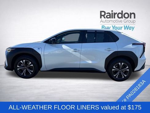 Used 2023 Subaru Solterra AWD image 4