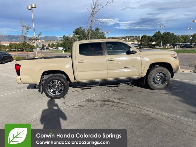 Used 2019 Toyota Tacoma TRD Sport w/ Technology Package AWD/4WD image 11