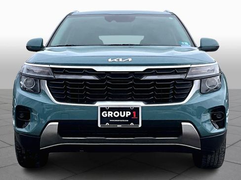 Used 2024 Kia Seltos EX image 3