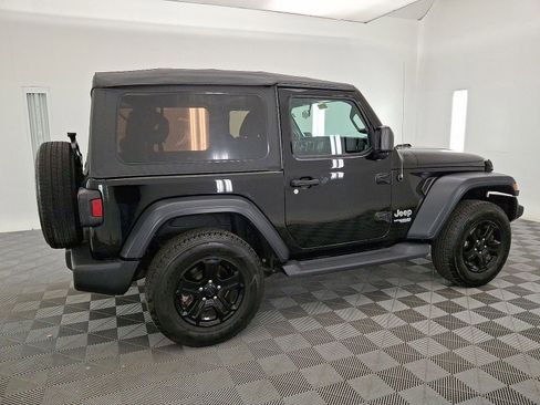 Used 2018 Jeep Wrangler Sport S image 26