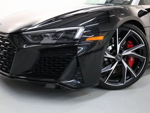 Used 2023 Audi R8 V10 performance image 2