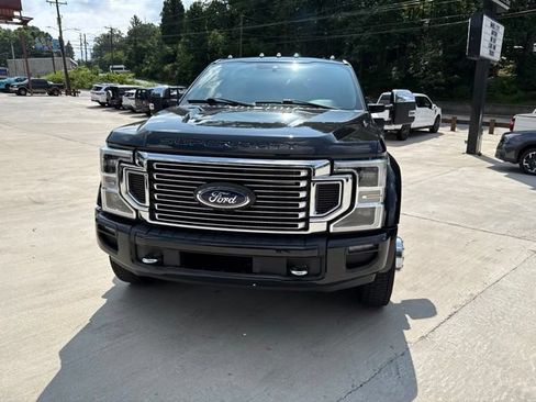 Used 2022 Ford F450 Platinum w/ FX4 Off-Road Package AWD/4WD image 17