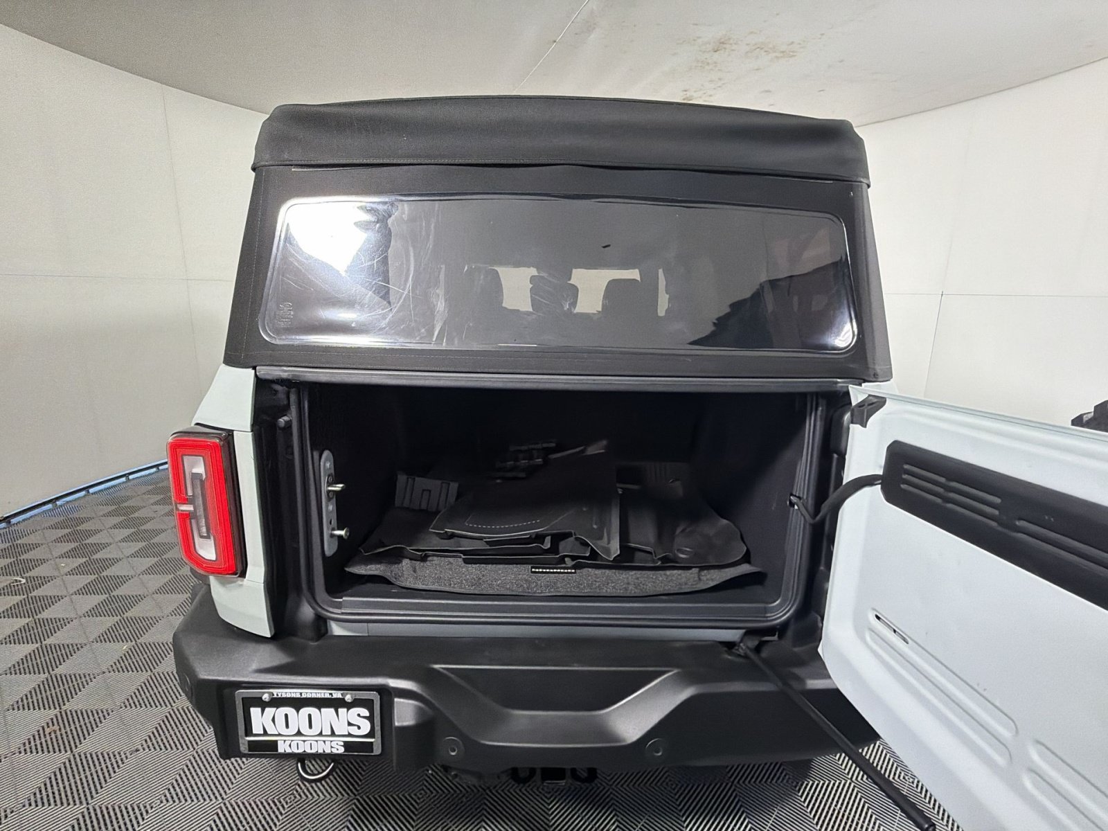 Used 2023 Ford Bronco Wildtrak AWD/4WD image 25