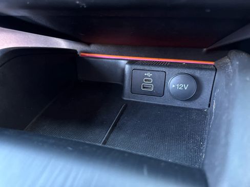 Used 2025 Ford Escape ST-Line image 14