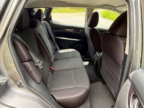 Used 2022 Nissan Rogue Sport S AWD/4WD image 17