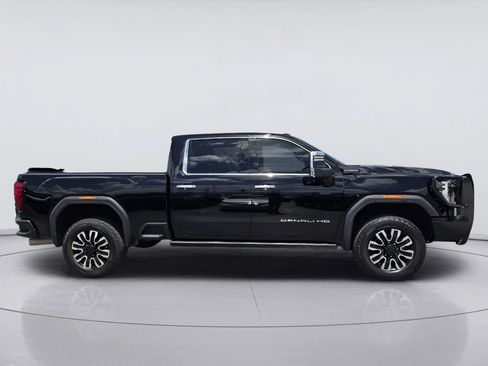 Used 2024 GMC Sierra 2500 Denali Ultimate w/ Max Trailering Package AWD/4WD image 4