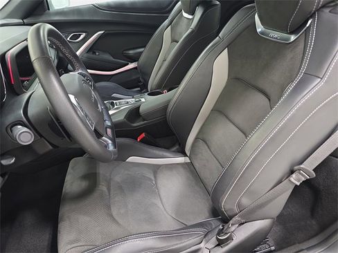 Used 2020 Chevrolet Camaro SS image 11