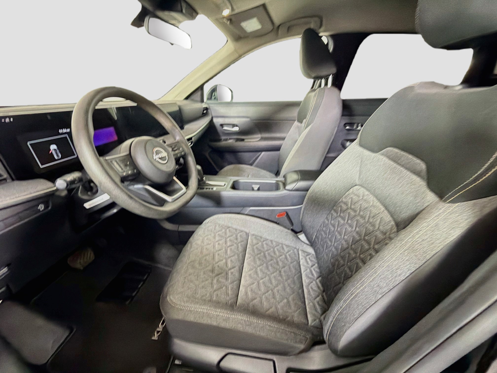 Used 2026 Nissan Kicks SV w/ Charging Package FWD image 13