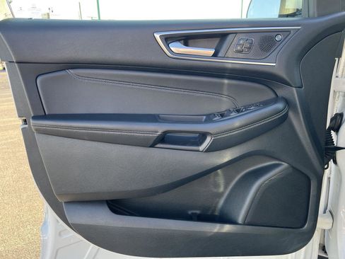 Used 2022 Ford Edge Titanium image 13