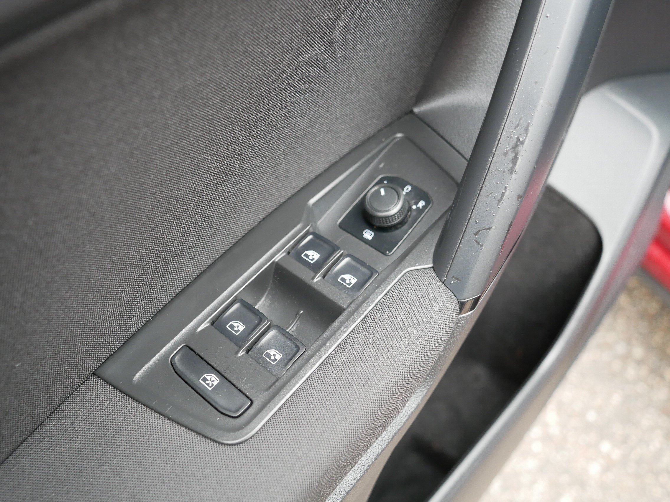 Used 2019 Volkswagen Tiguan S AWD/4WD image 19