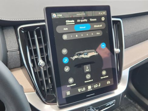New 2026 Volvo XC90 B6 Plus w/ Protection Package AWD/4WD image 10