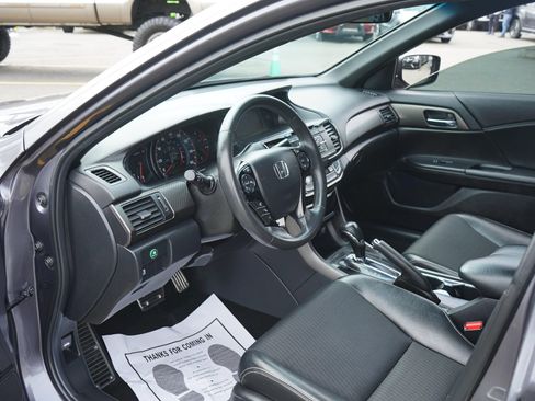 Used 2016 Honda Accord Sport image 12