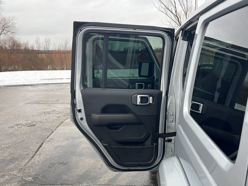 Used 2024 Jeep Wrangler Sahara w/ Technology Group image 35